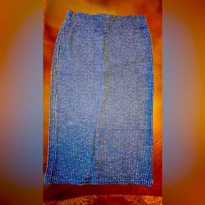 Skirt classic in great “ like new condition “